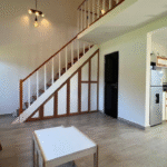 apart living + escalera